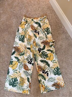 J.O.A. Tropical Leaf Wide-Leg Pants - White, Green & Yellow